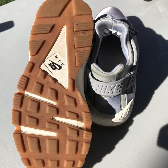 Nike Huaraches Size 7 - Picture 6 of 7